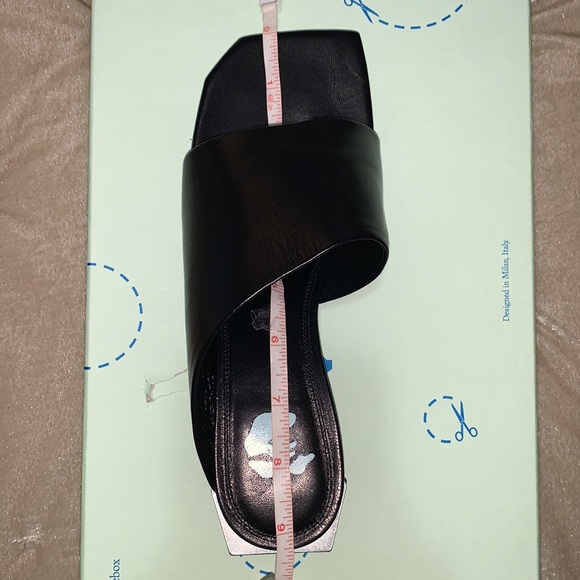 Off-White™  Hexnut Leather Metallic-Heel Thong Sandals - Picture 15 of 15